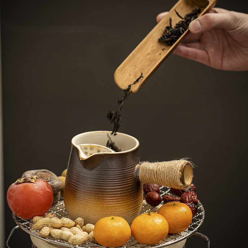 Handcrafted Ceramic Teapot with Rope Handle and Inbuilt Filter - 700ml Capacity