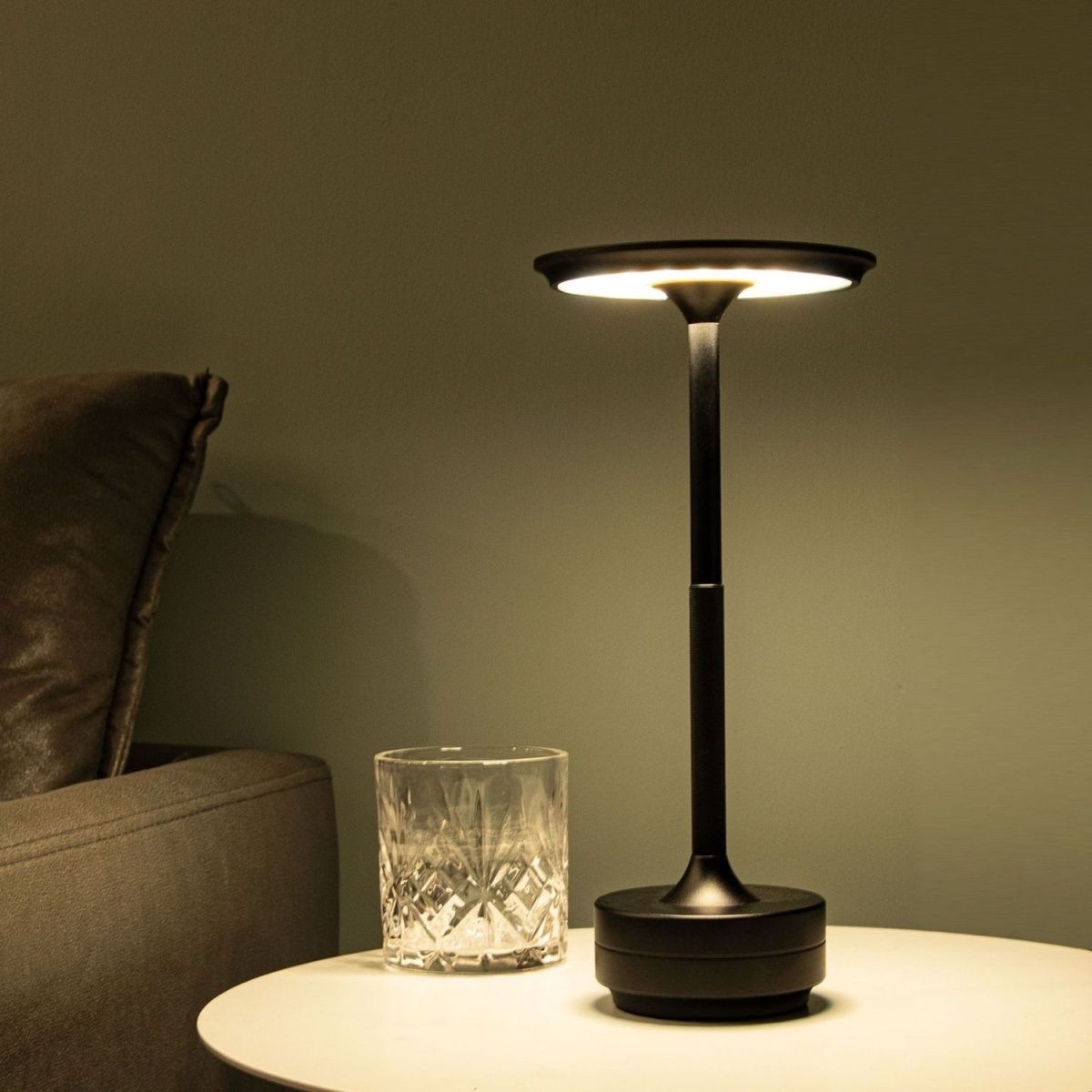 Elegant Gold Metal Touch Lamp with 3-Color Dimming and Cordless Design